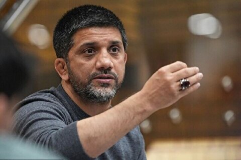 دبیر: باید یقه کسانی را که کار نمی‌کنند بگیریم