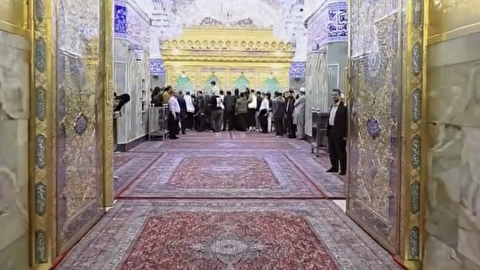 جنجال رنگ و شایعه در کربلا / پشت پرده تعویض ناگهانی فرش‌های حرم حضرت عباس (ع) چیست؟