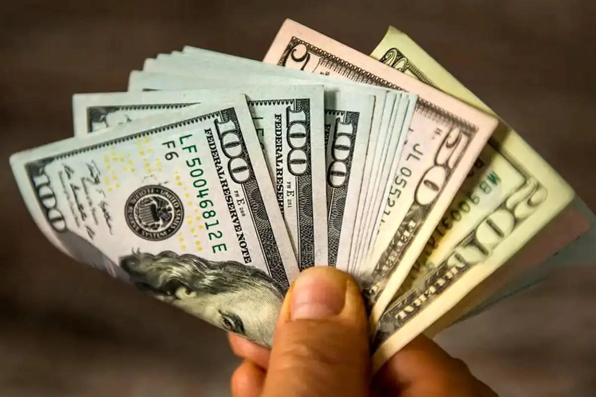 سقوط قیمت دلار