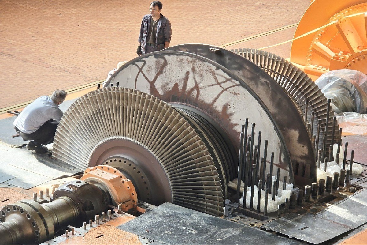 تعمیرات نیروگاه شهید مفتح همدان