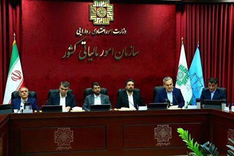 برخی شرکت‌های دولتی، کتمان درآمد و فرار مالیاتی می‌کنند/ اگر این رویه اصلاح نشود، اسامی آنها را اعلام می‌کنیم