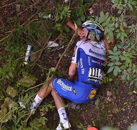 سقوط وحشتناک دوچرخه سوار از ارتفاع