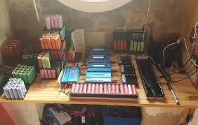 هشت سال برقرسانی پایدار با ۱۰۰۰ سلول باتری لپ تاپ بازیافتی هشت سال برقرسانی پایدار با ۱۰۰۰ سلول باتری لپ تاپ بازیافتی